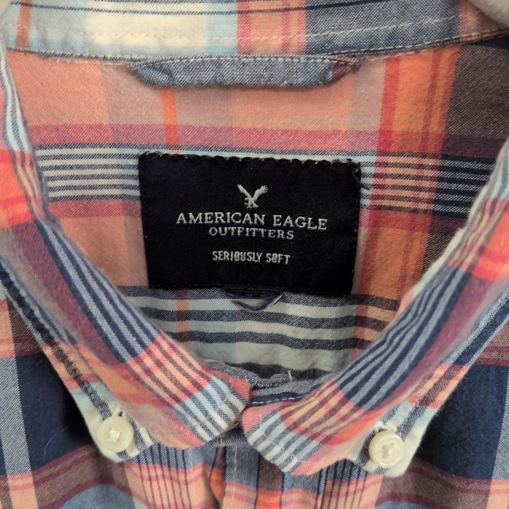 Vintage American Eagle "Seriously Soft" Short Sleeve Plaid Button Down Size Med - Picture 2 of 5